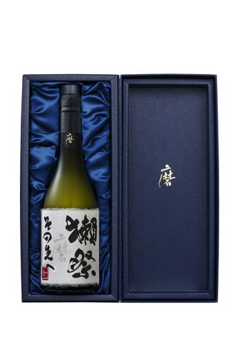Dassai-Beyond-Box-Open-1 Dassai-Beyond-Box-Open-1
